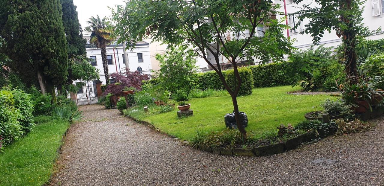 Alejlop Apartment โกริเซีย ภายนอก รูปภาพ